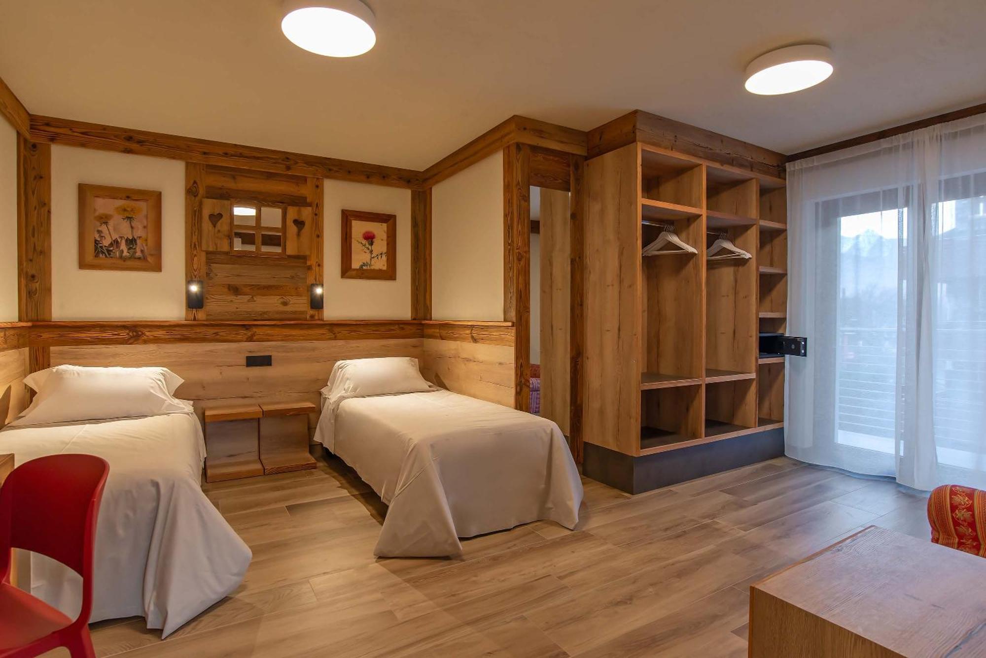 Relais Du Foyer Hotel Châtillon Room photo